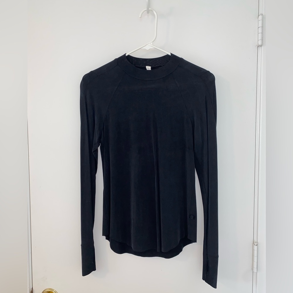 Lululemon Lab - Long Sleeve Navy Blue top